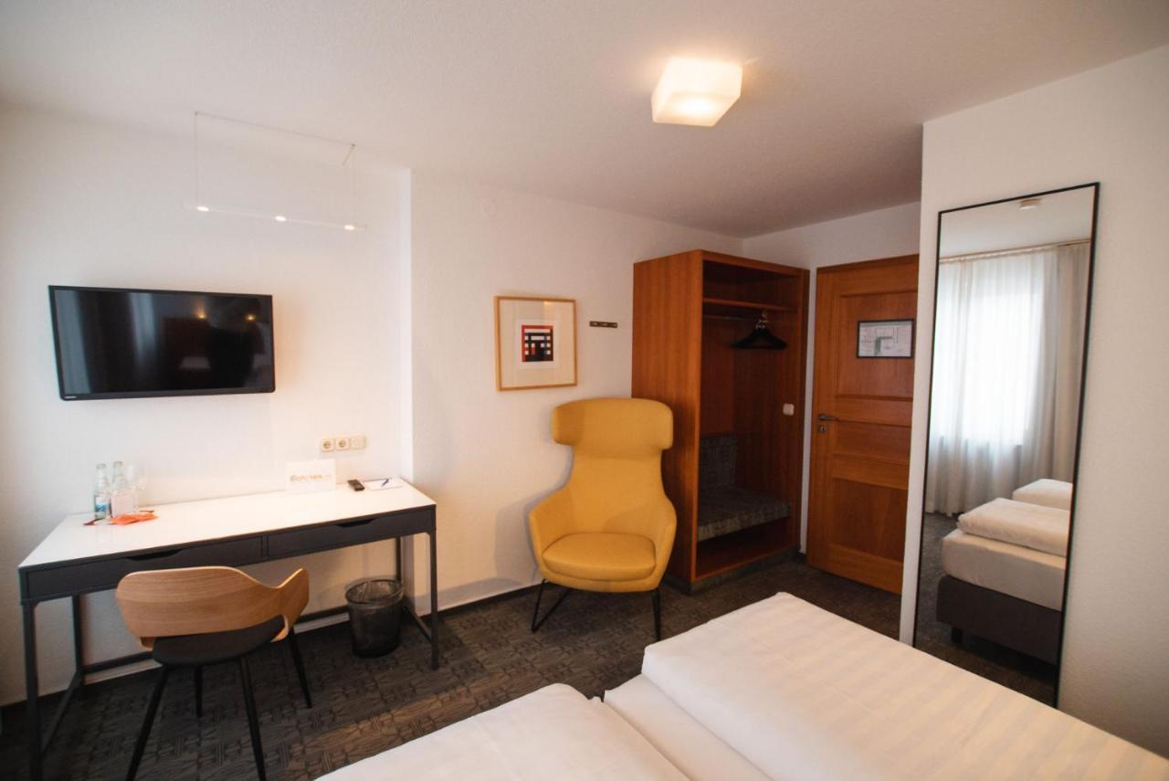 Hotel Am Main ไฟท์ชืนไฮม์ ภายนอก รูปภาพ